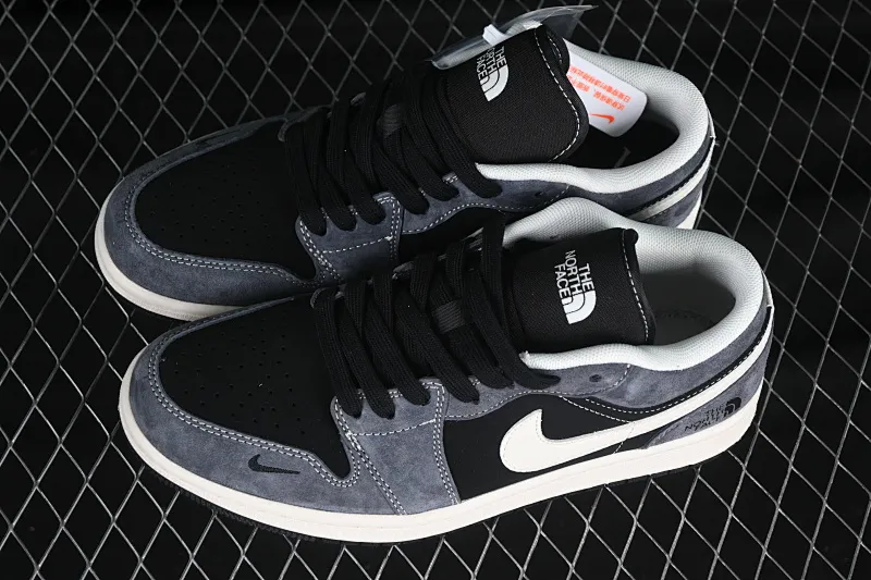 All categories Air Jordan Jordan series basketball shoes Air Jordan 1 Low High-end customized low-top sneakers Air Jordan 1 Low North Face co-branded black, gray and white swoosh High-end customized low-top retro basketball shoes XX3318-510